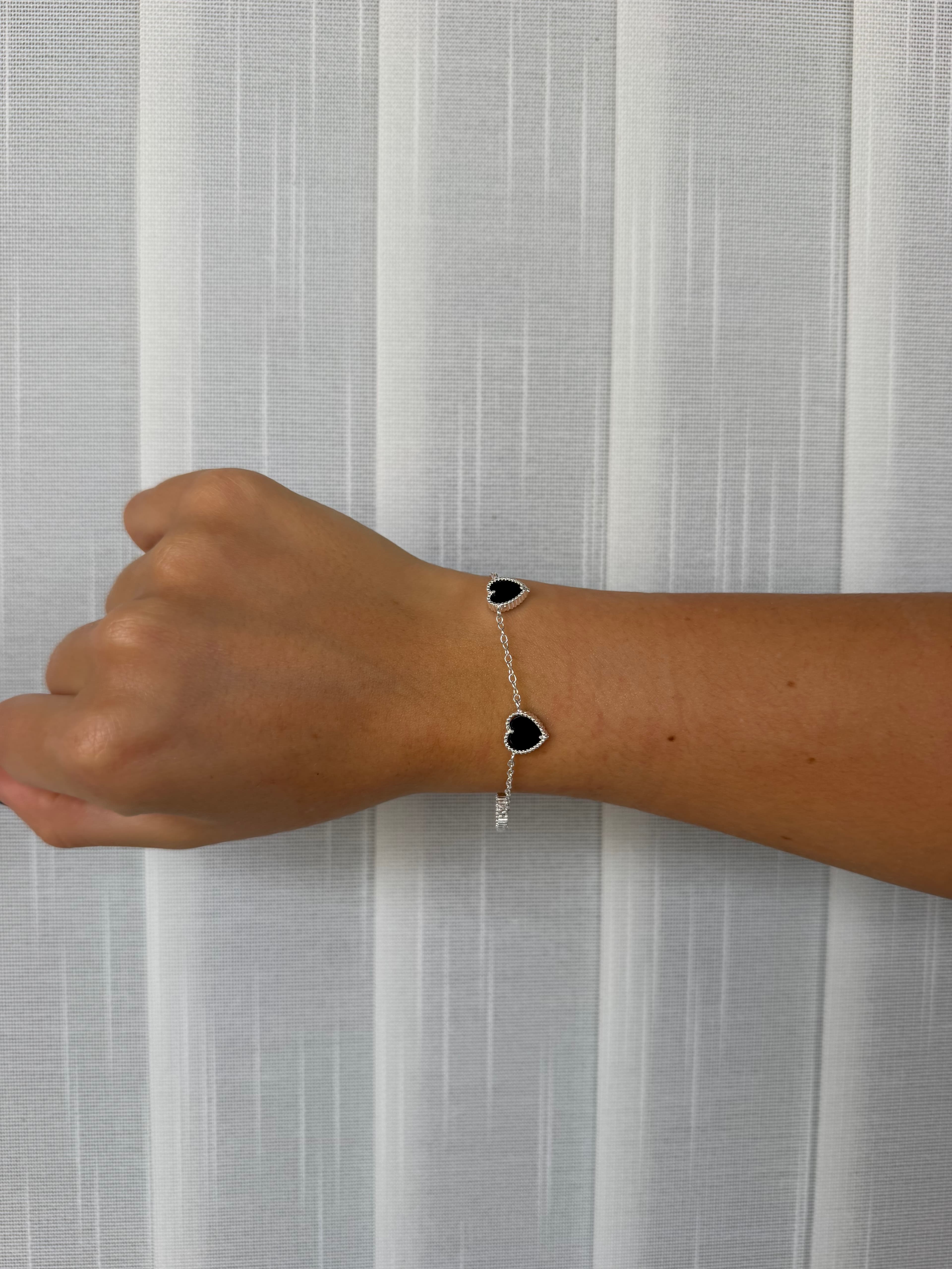 Pulsera corazon negro