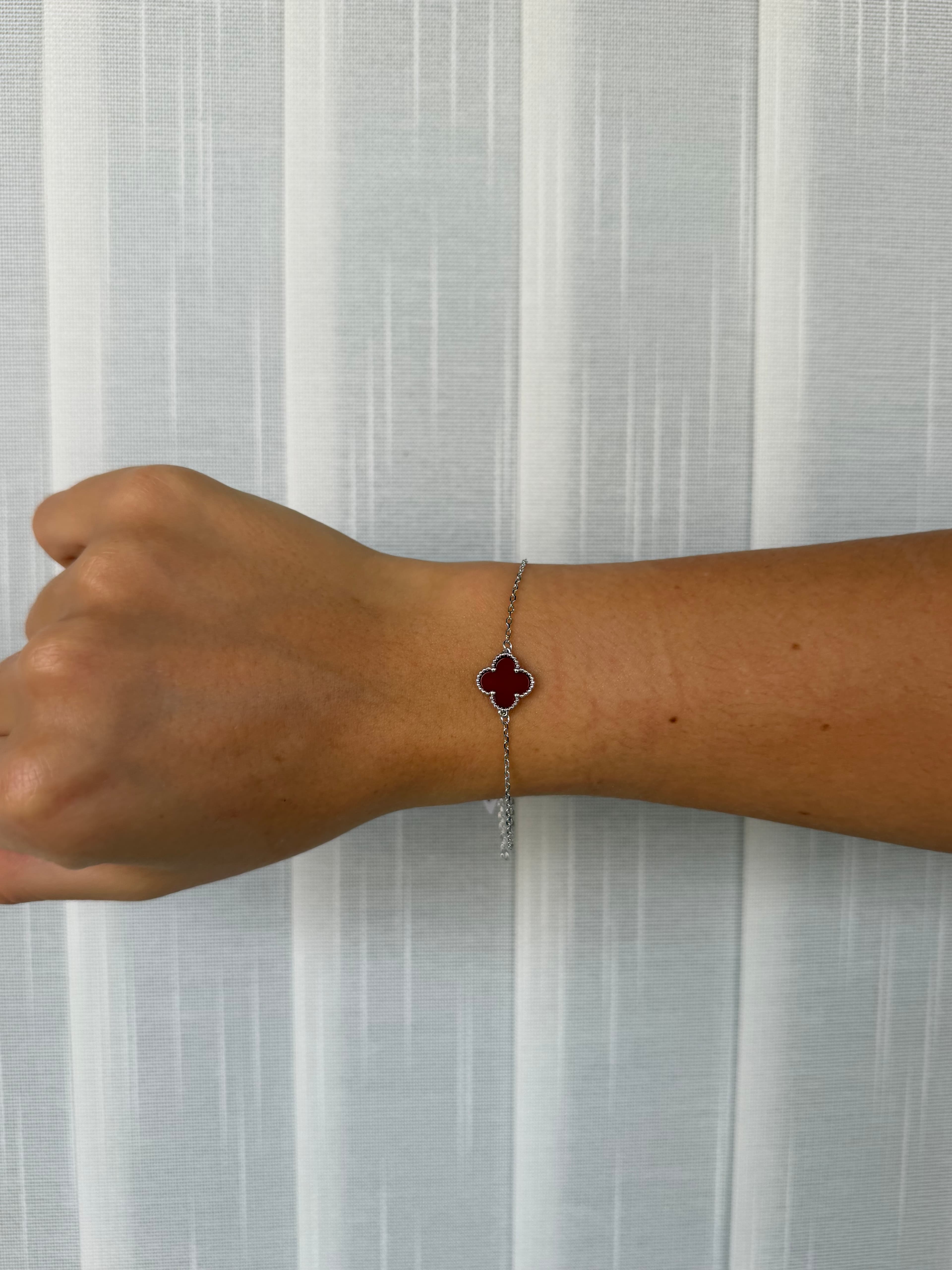 Pulsera flor bordo