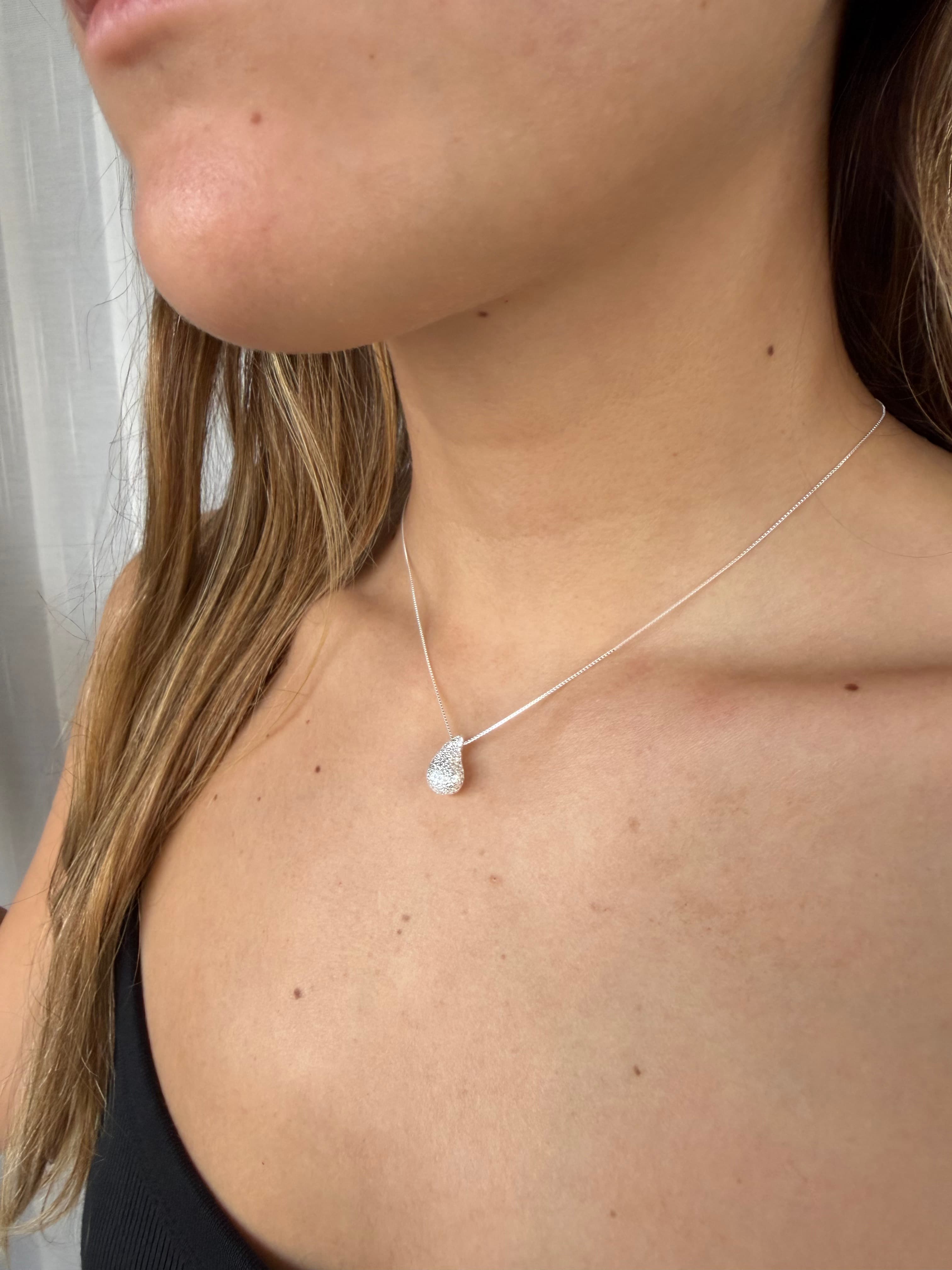 Collar gota